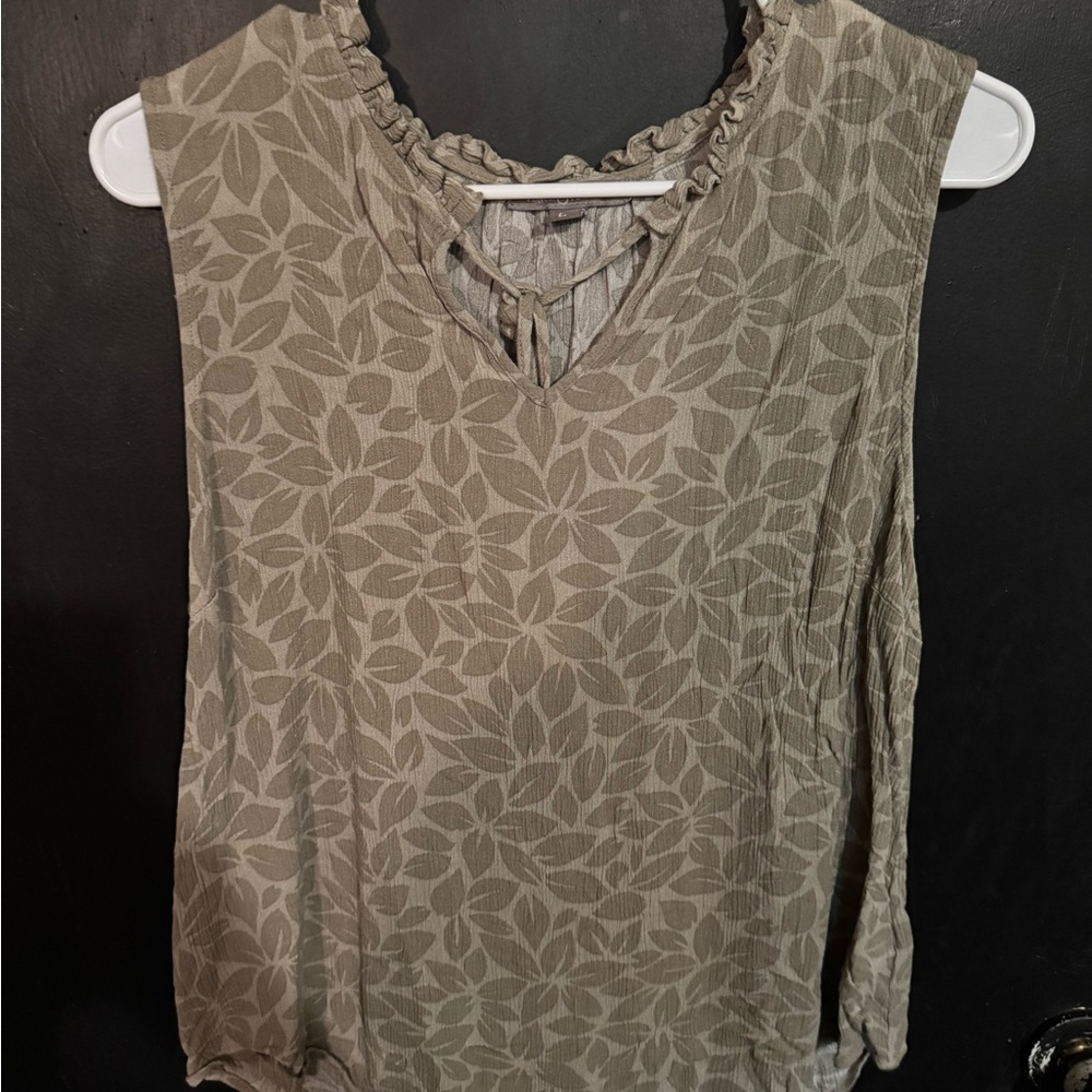 Green Ruffled Tie Front Sleeveless Blouse